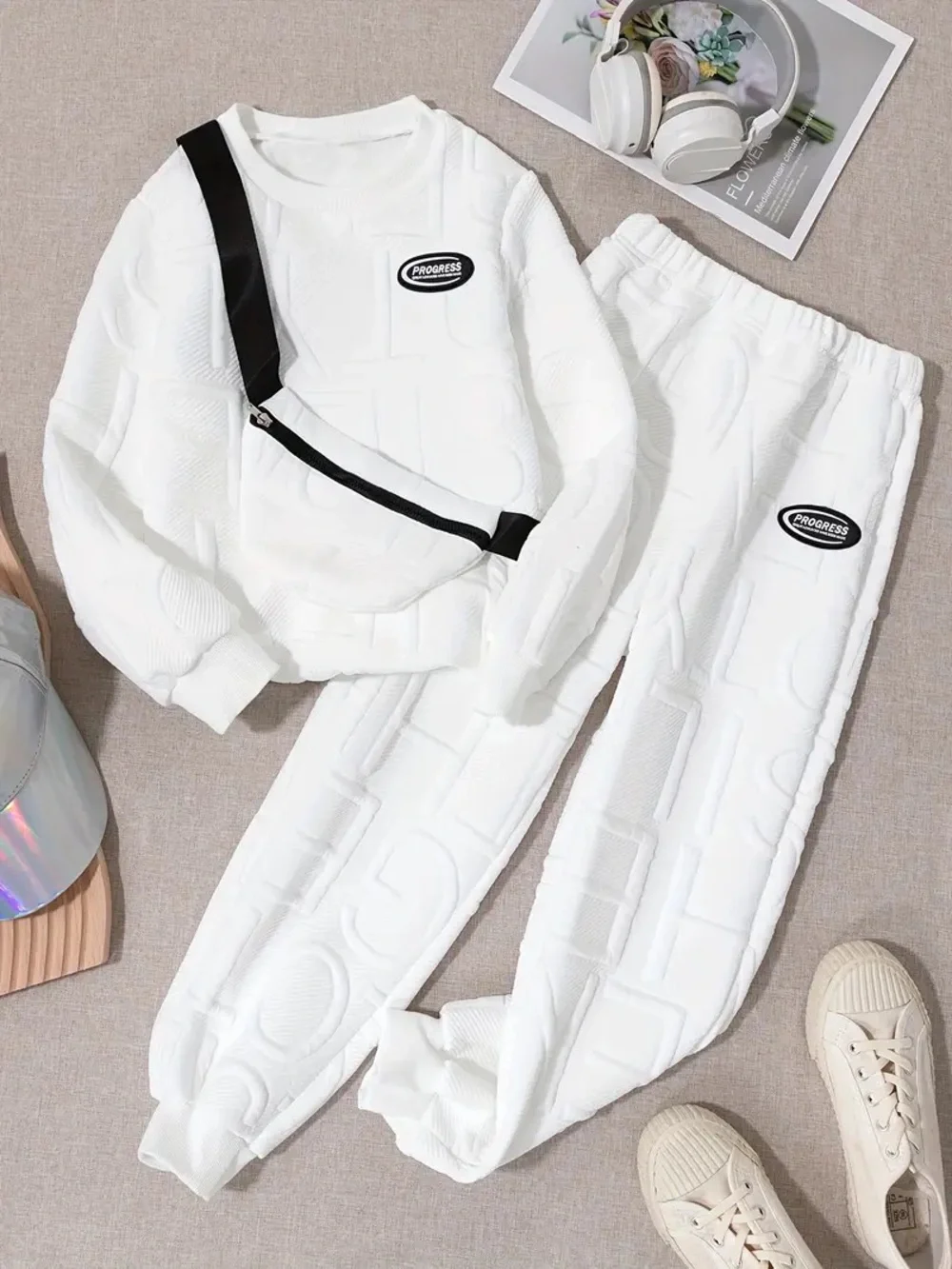Kids' White Quilted Sweatshirt & Jogger Set with Fanny Pack Size 9Y New